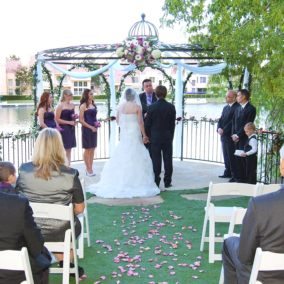 Gazebo Wedding Packages in the Las Vegas Area for Large and Small Ceremonies