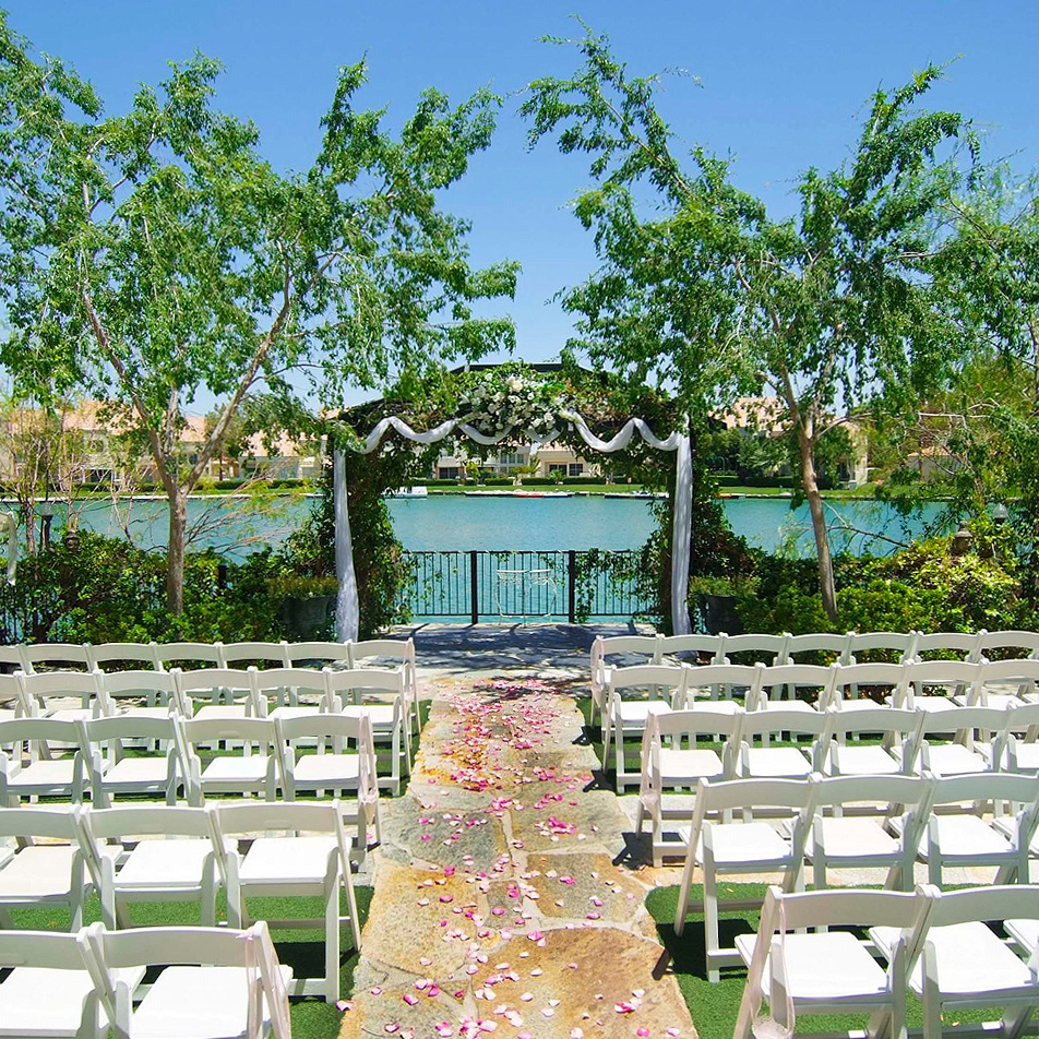 Grand Garden Lakeside Wedding Venue Near Downtown Las Vegas