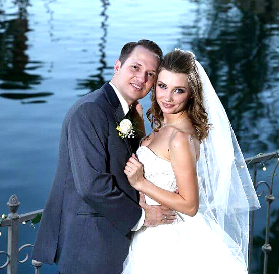 Lake Wedding Ceremony and Reception All Inclusive Packages in Las Vegas