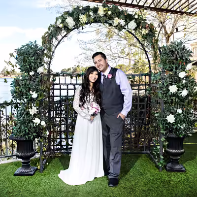Lakeside Medium to Large Las Vegas Wedding Chapel Near Downtown