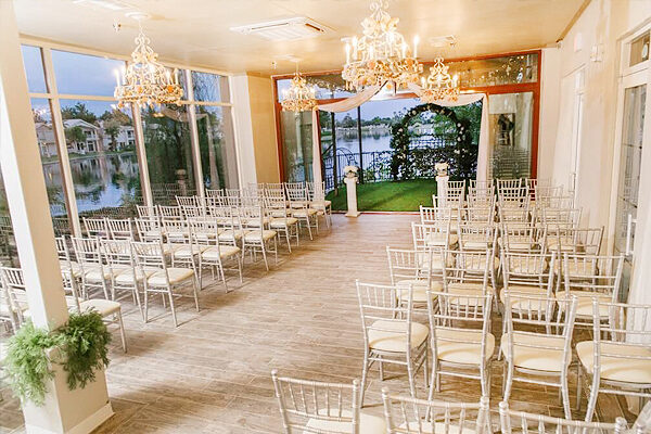 Lakeview Chapel Indoor Wedding Venue with Las Vegas All Inclusive Packages