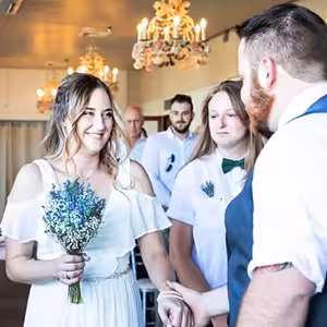 Large Wedding Package Up to 100 Guests – Lakeview Chapel Near the Vegas Strip