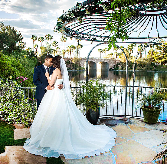 Las Vegas Wedding Photography Included with All Inclusive and Ceremony Only Packages