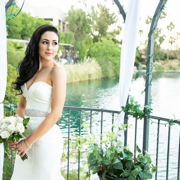 Best Las Vegas Outdoor Wedding Venue – Lake and Garden Views