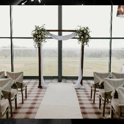 Indoor vs Outdoor Wedding Venue