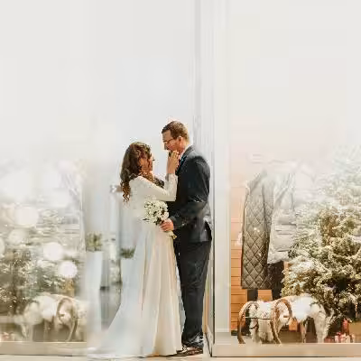 Las Vegas Holiday Wedding