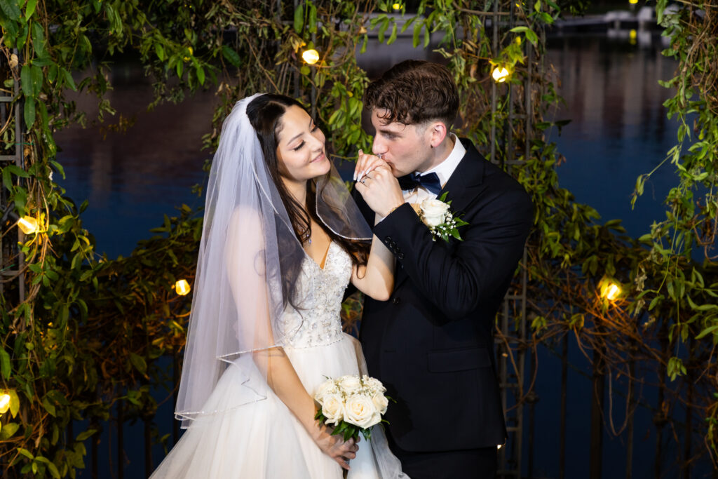 micro wedding vs small wedding